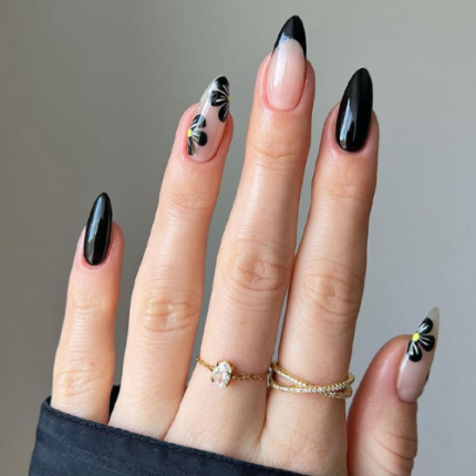 Black Reusable 24 Piece Press On Nails